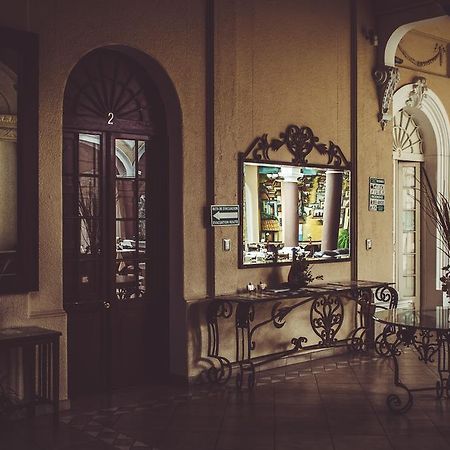 גואדלחארה Hotel Posada Regis מראה חיצוני תמונה
