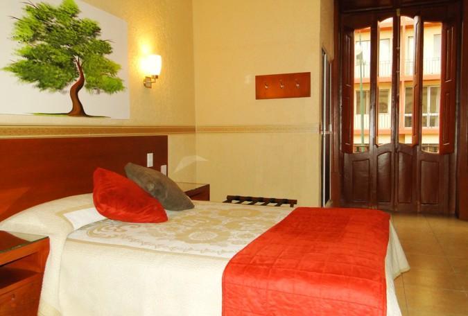 גואדלחארה Hotel Posada Regis מראה חיצוני תמונה