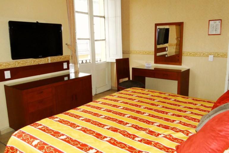 גואדלחארה Hotel Posada Regis מראה חיצוני תמונה