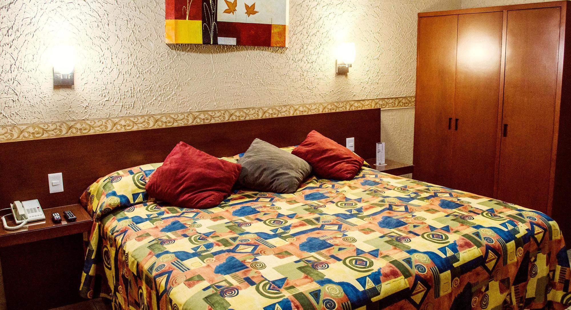 גואדלחארה Hotel Posada Regis מראה חיצוני תמונה