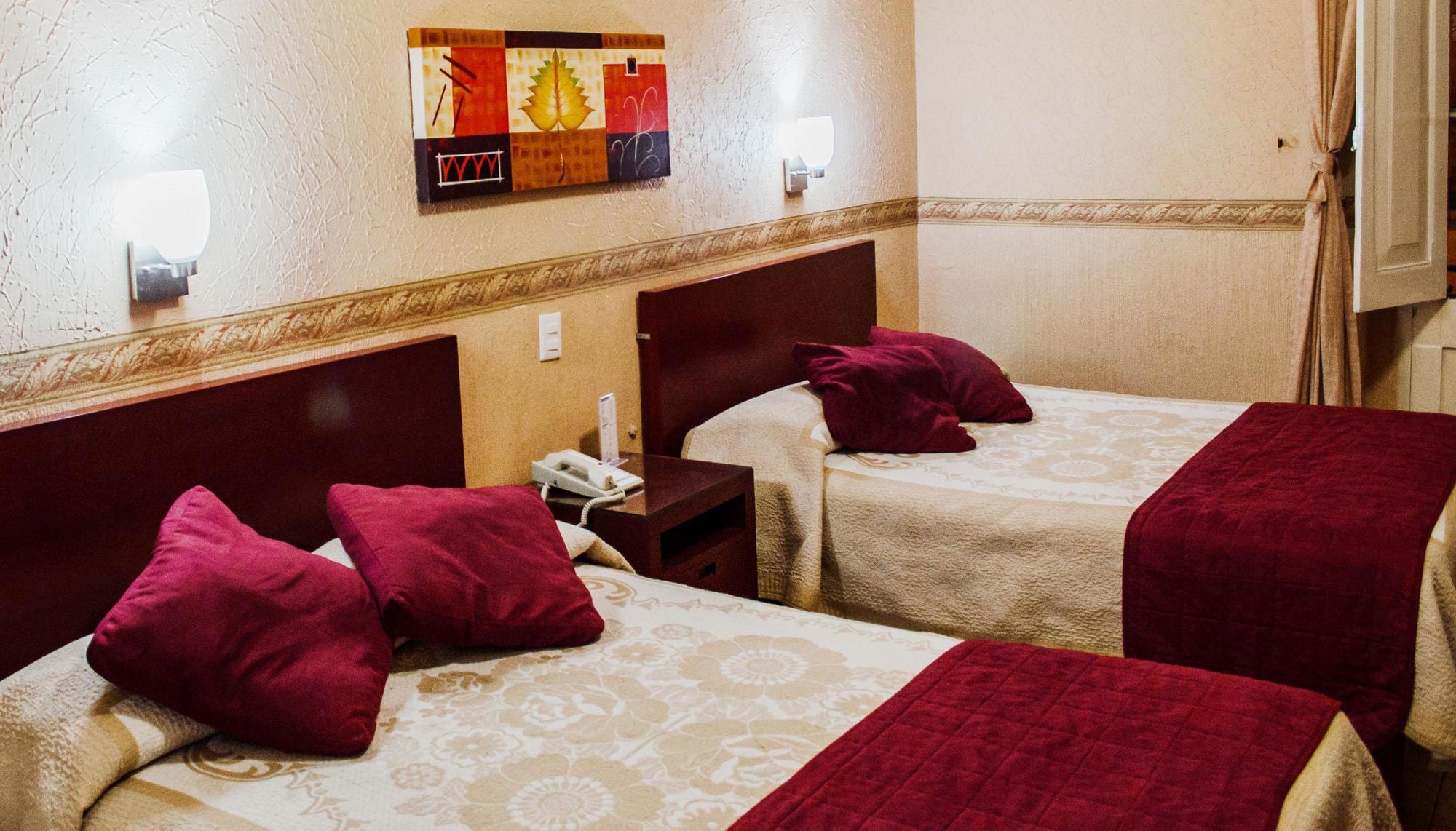 גואדלחארה Hotel Posada Regis מראה חיצוני תמונה