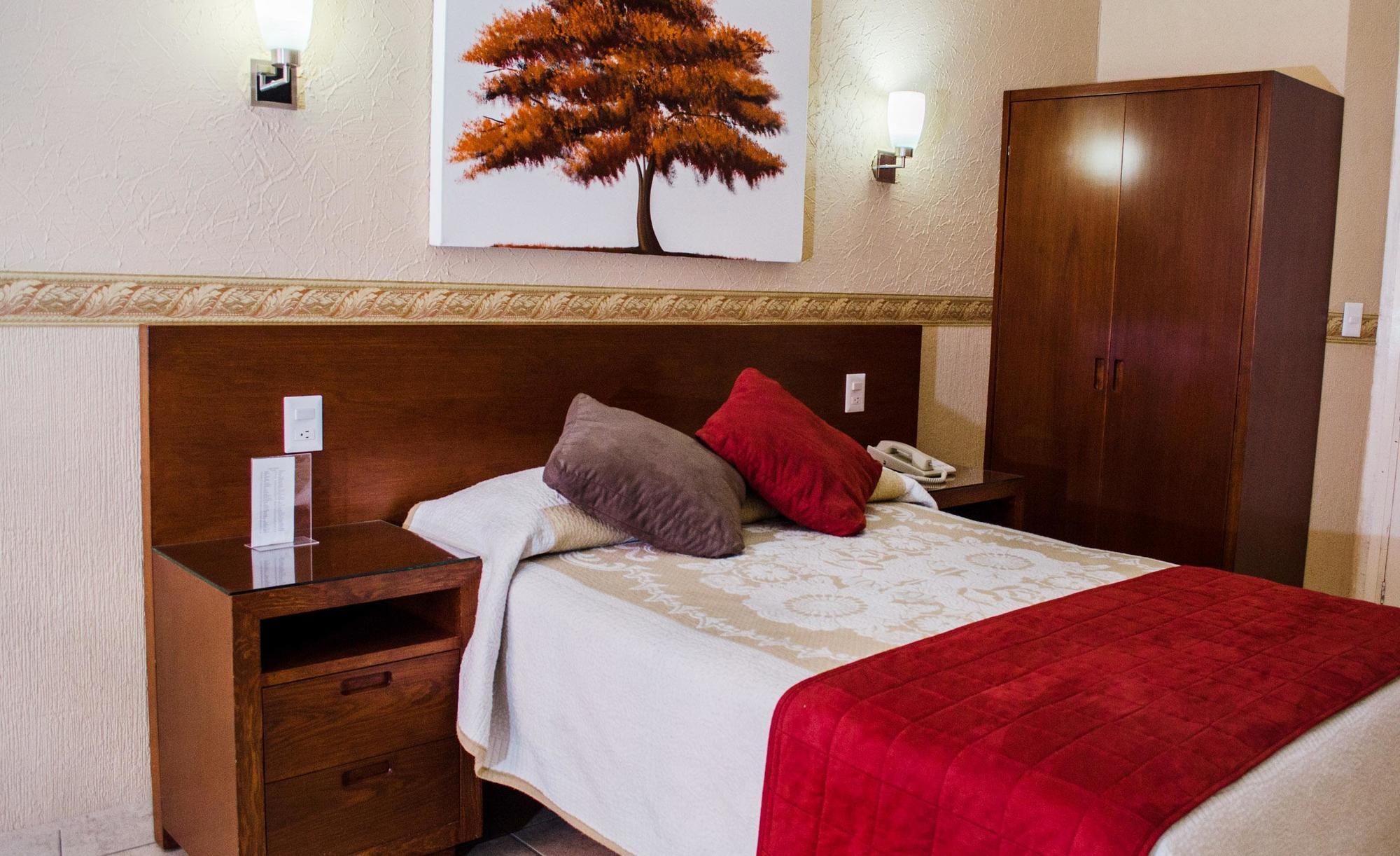 גואדלחארה Hotel Posada Regis מראה חיצוני תמונה