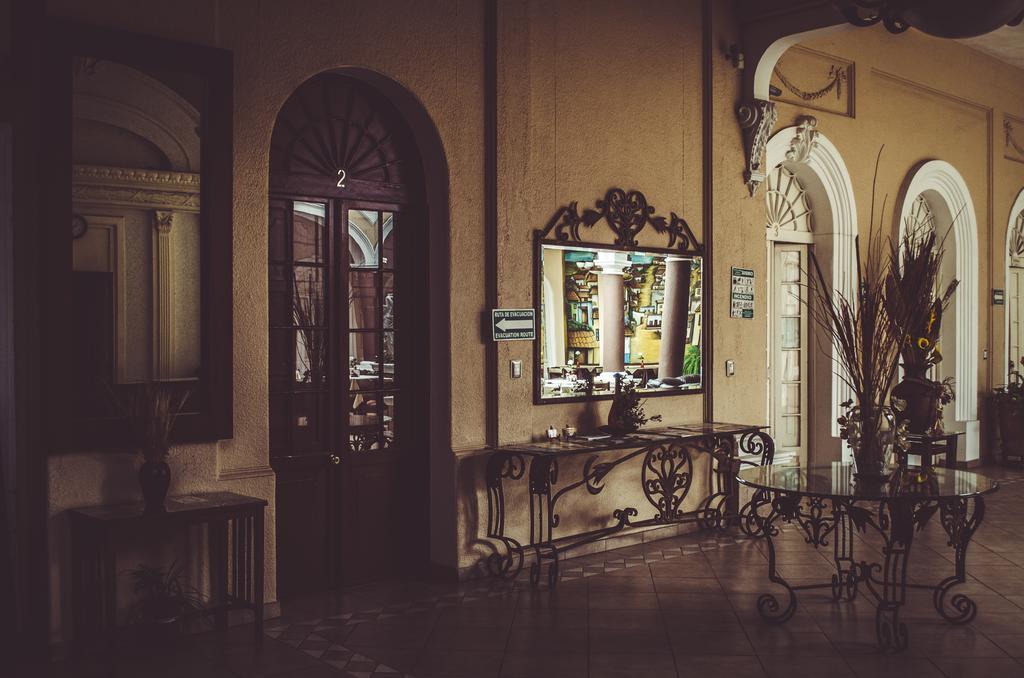 גואדלחארה Hotel Posada Regis מראה חיצוני תמונה