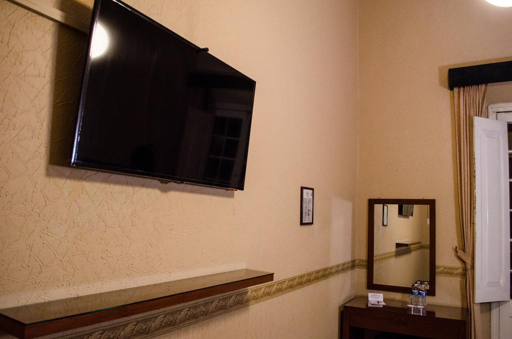 גואדלחארה Hotel Posada Regis מראה חיצוני תמונה