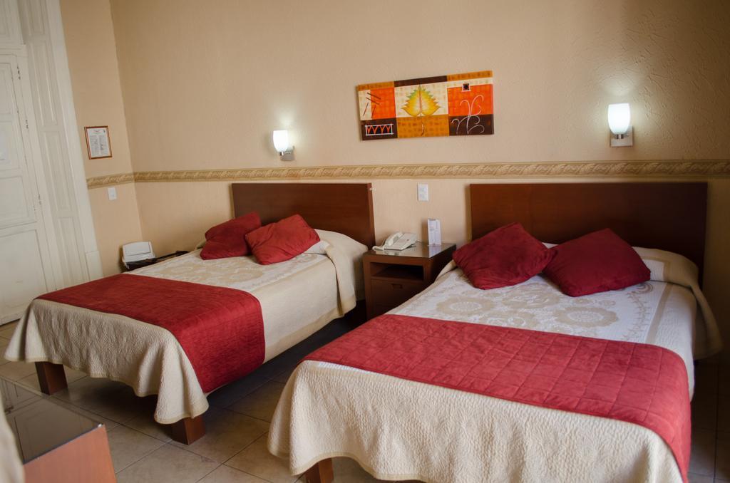 גואדלחארה Hotel Posada Regis מראה חיצוני תמונה