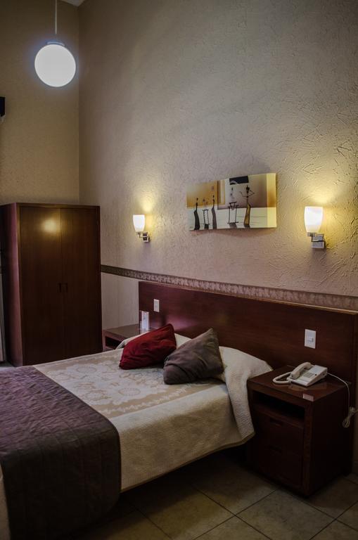 גואדלחארה Hotel Posada Regis מראה חיצוני תמונה